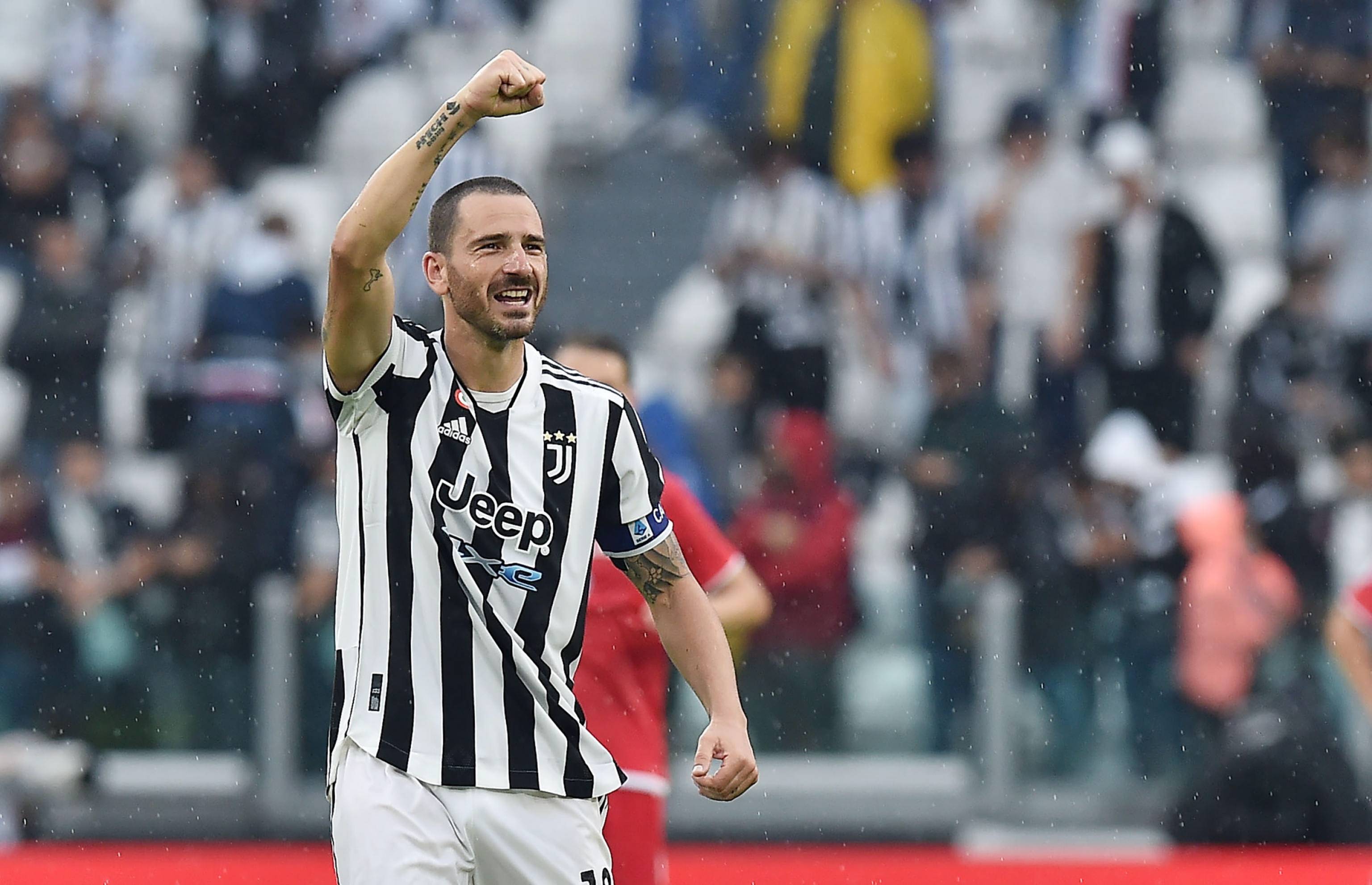 CBA杯八强出炉！沪粤巅峰对决 京辽疆爆冷出局！黑马全胜晋级（CBA杯八强揭晓：沪粤上演巅峰之战，京辽疆爆冷出局，黑马全胜晋级）