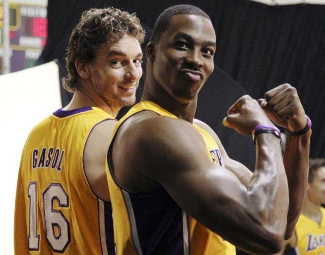 跟队：米兰有意签下阿图博卢，卡普里莱和雷斯特也在名单中（随队记者：米兰有意引进阿图博卢，卡普里莱与雷斯特同列候选名单）