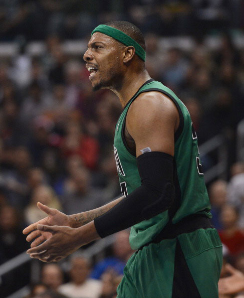 加蓬前锋布安加：我在美职联度过出色赛季，希望获非洲杯首球（加蓬射手布安加：美职联赛季表现抢眼，盼在非洲杯收获处子球）