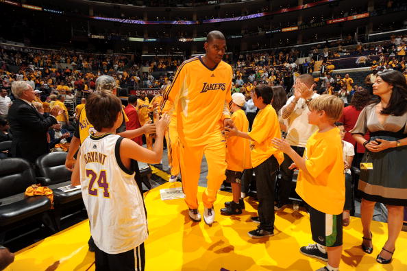 科贝：本轮西甲对阿隆索的未来至关重要，若战绩不佳可能下课（科贝：本轮西甲成阿隆索去留关键战，若成绩不理想或将下课）