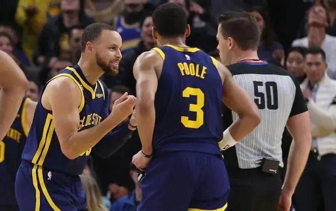 图拉姆：我还在恢复状态；萨拉赫？利物浦有很多人能改变比赛（图拉姆：状态仍在恢复；谈萨拉赫——利物浦不乏能改写比赛的球员）