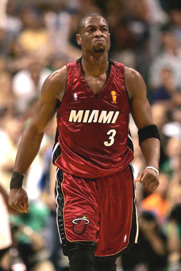 葡萄牙体育3-0布鲁日，路易斯-苏亚雷斯传射，特林康建功（葡萄牙体育三球零封布鲁日：路易斯-苏亚雷斯传射，特林康破门）