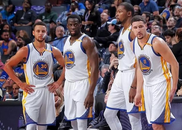 扎心🙃鹈鹕新秀奎因目前31场全勤 锡安7年仅两季出场数多于31场（对比太刺眼：鹈鹕新秀奎因31场全勤，锡安7年仅两季出场超过31场）