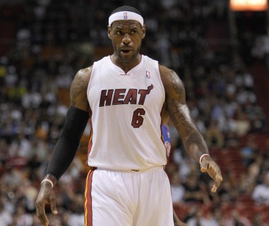 跟队：国米准备和卡洛斯-奥古斯托谈续约，双方已初步接触（队记：国米拟与卡洛斯-奥古斯托开启续约谈判，双方已进行初步沟通）