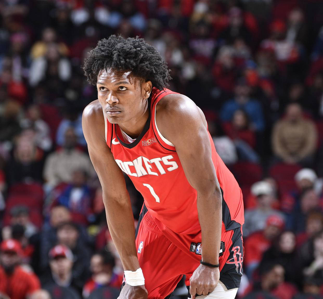 也门继续内战，可容纳5万人的赛文奥林匹克体育场易主（也门战事延续，5万席位的赛文奥林匹克体育场易手）