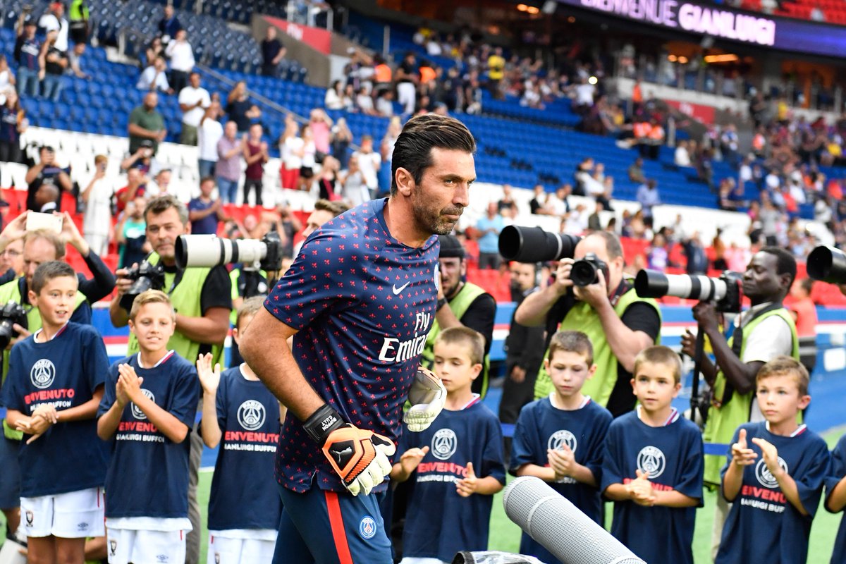 申花1-3输球，柔佛新山近两个赛季亚冠对中超球队保持不败（申花1-3告负，柔佛新山连续两季亚冠对中超队不败）