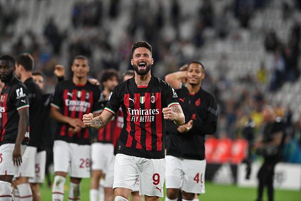 Shams：除非雄鹿做出重大改变，否则字母哥的未来昭然若揭（Shams：若雄鹿无重大调整，字母哥去留已无悬念）