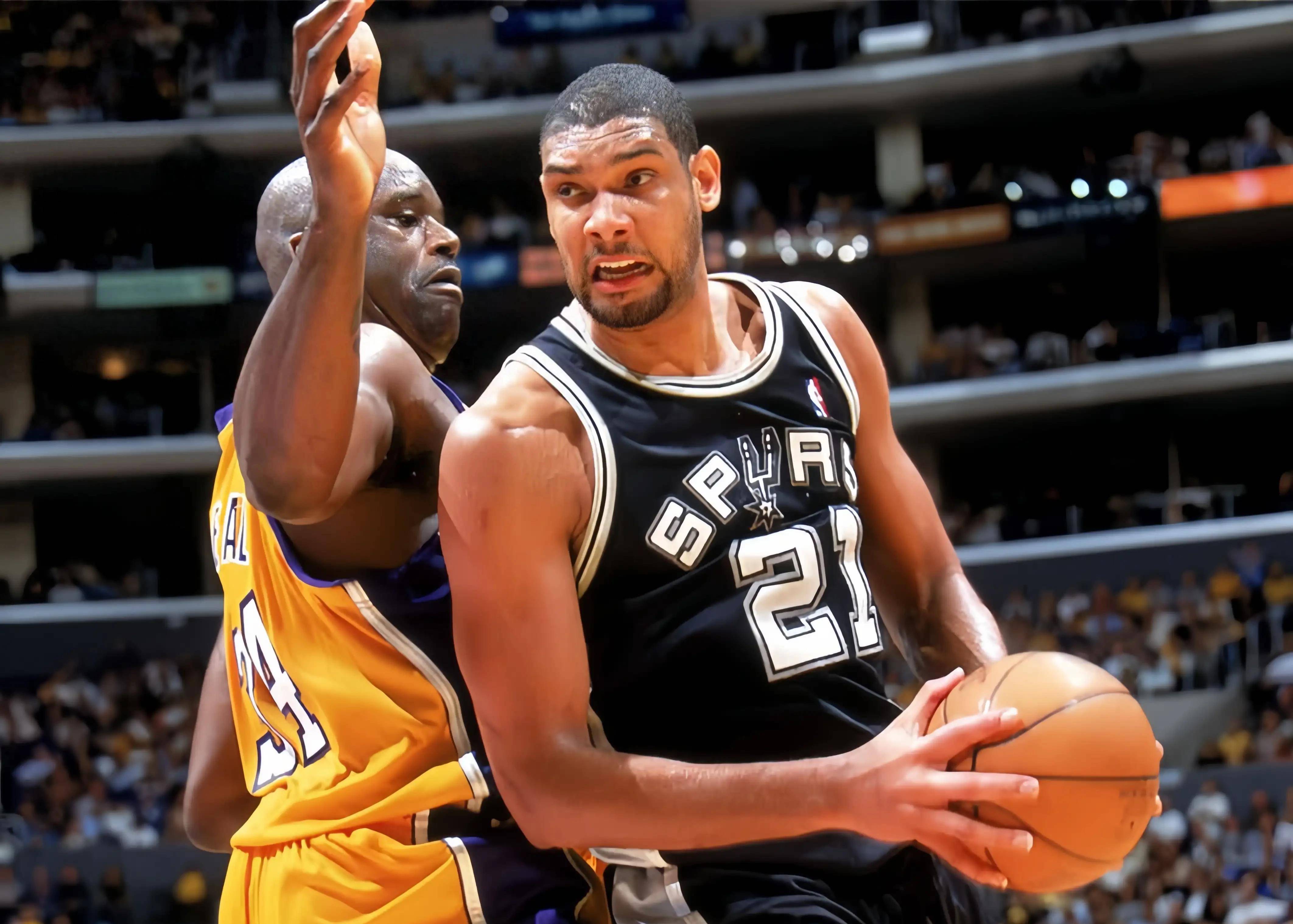 铜梁龙致谢蓉城：期待成渝两地共同推动西部足球事业蓬勃发展（铜梁龙感谢蓉城，盼成渝携手促西部足球腾飞）