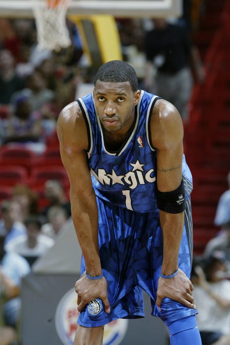 足球中超队医团队获肯定，伤病率下降（中超队医团队获赞，球员伤病率下滑）