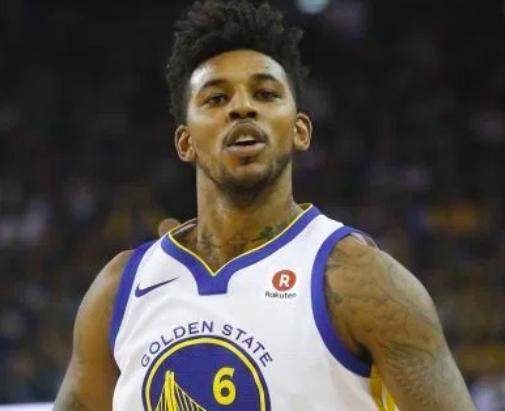 曼联中场引援现良机，埃德森身价暴跌至4000万欧（曼联中场补强迎良机：埃德森估值仅4000万欧）