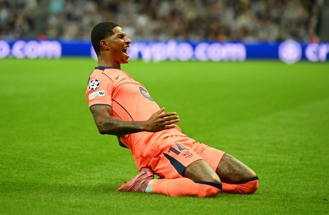 2025巴甲10月最佳球员：帕尔梅拉斯中锋维托尔-罗克（巴甲2025年10月最佳球员出炉：帕尔梅拉斯中锋维托尔-罗克当选）