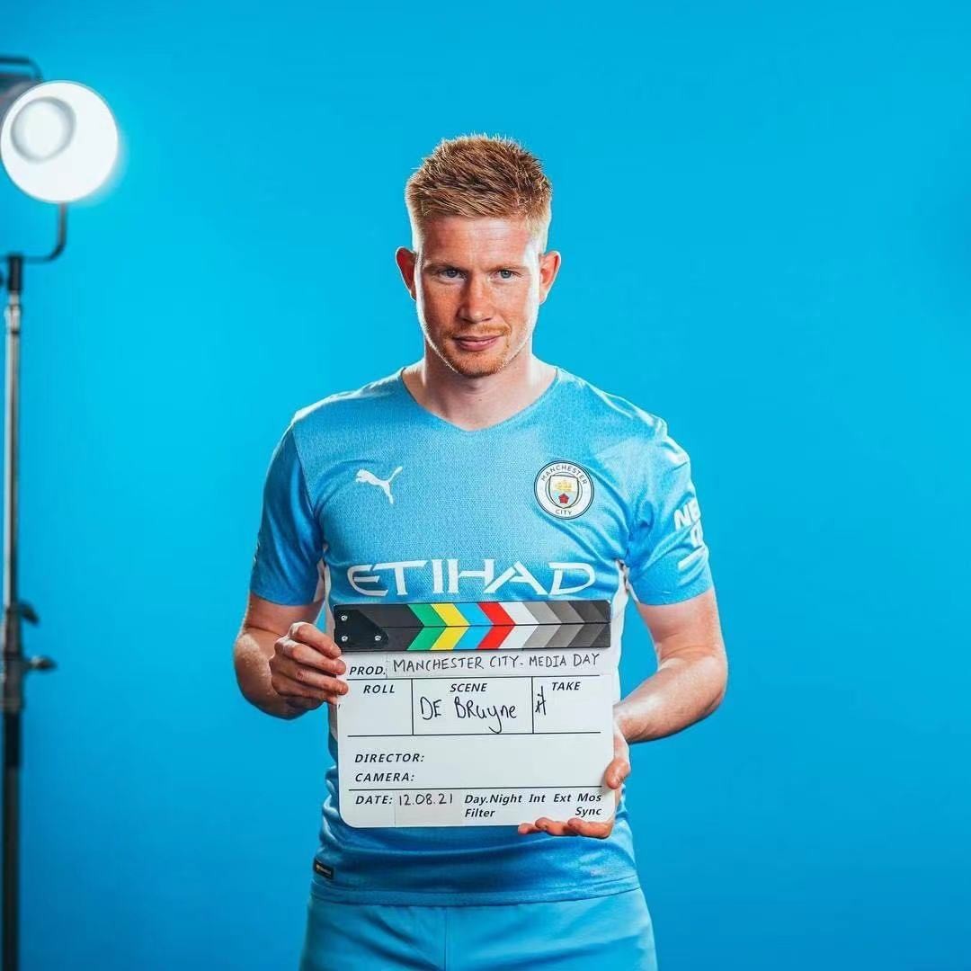 掘金约基奇三双末节爆发（约基奇砍下三双 末节发威助掘金）