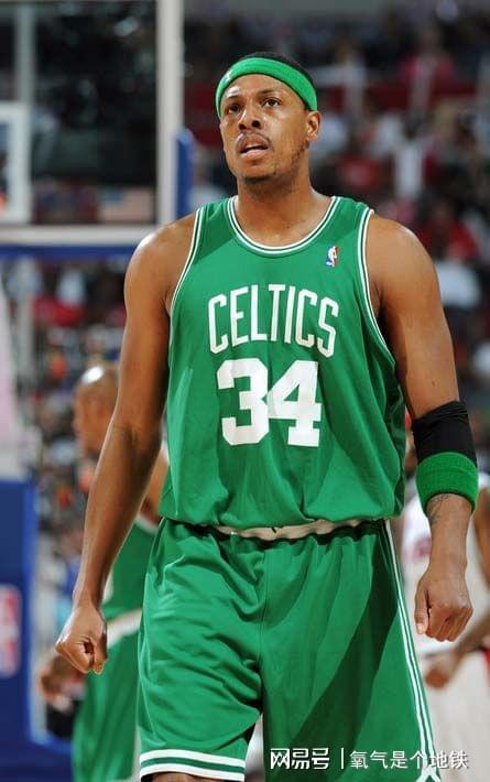 阿斯：皇马并未向阿隆索发出最后通牒，但他必须拿出成绩说话（阿斯：皇马未向阿隆索下达最后通牒，但他需以战绩自证）